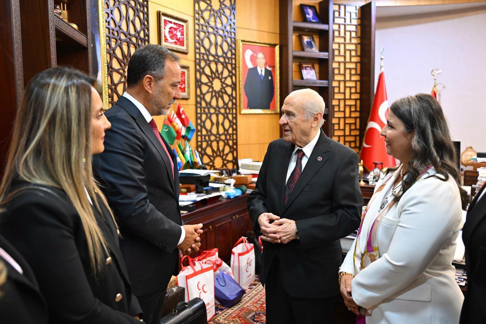Genel Başkanımız Sayın Devlet BAHÇELİ Beyefendi'yi ziyaret ederek 29 Ağustos 2026 tarihinde gerçekleştirdiğimiz Olağan İl Kongremizle ilgili bilgileri arz ettik.